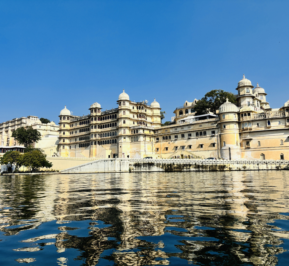 Elite Udaipur Cab