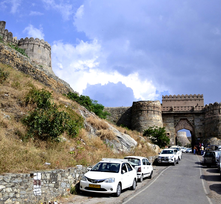 Elite Udaipur Cab